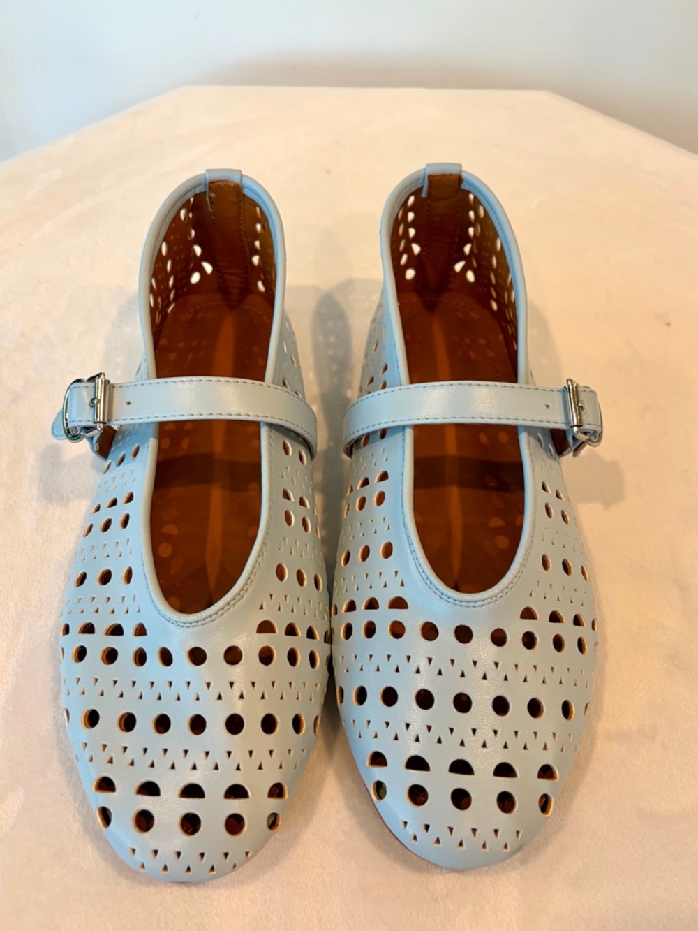 Perforated Mary Jane Flats, vegan leather, light blue, EUC, 41, (10.5) - Picture 9 of 14